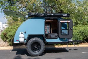 Sky Blue Canyonland Pinnacle
